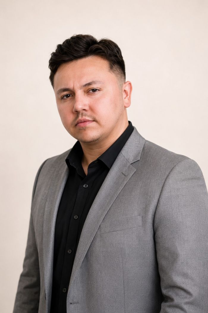 brokerPhoto